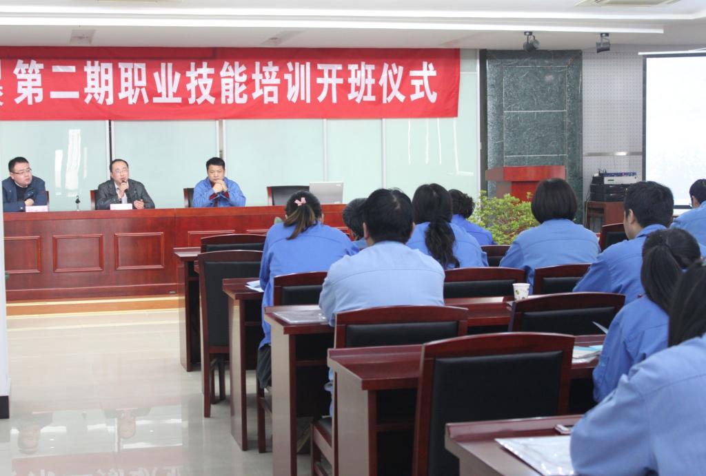 自贡恐龙_自贡农民平均月收入